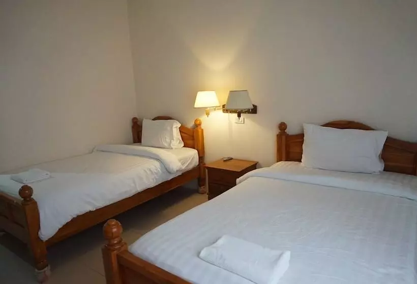 ホテル Pornnarumirt