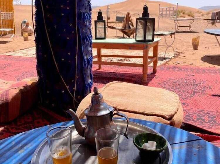 호텔 Tinfou Desert Camp