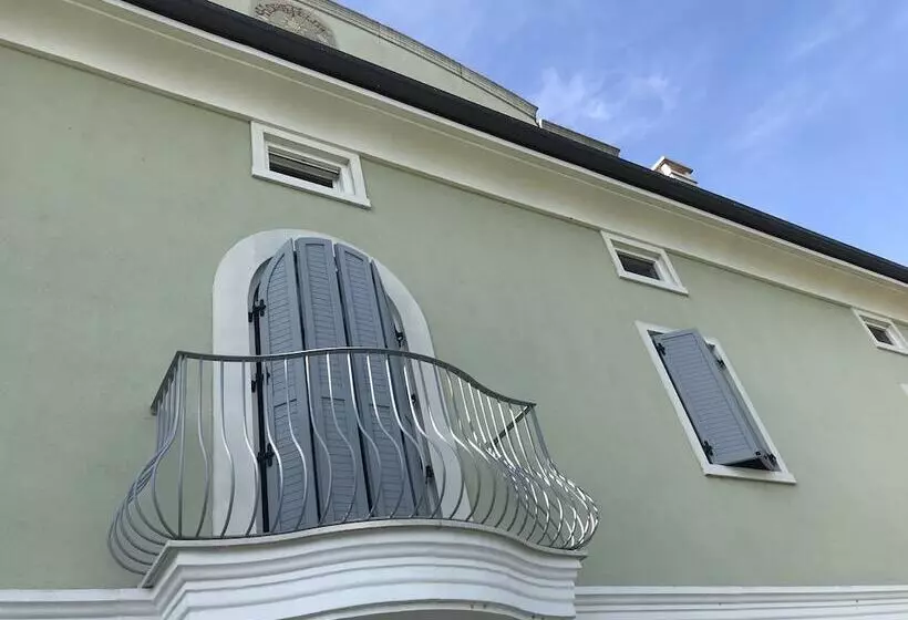 ホテル Villa Pepoli