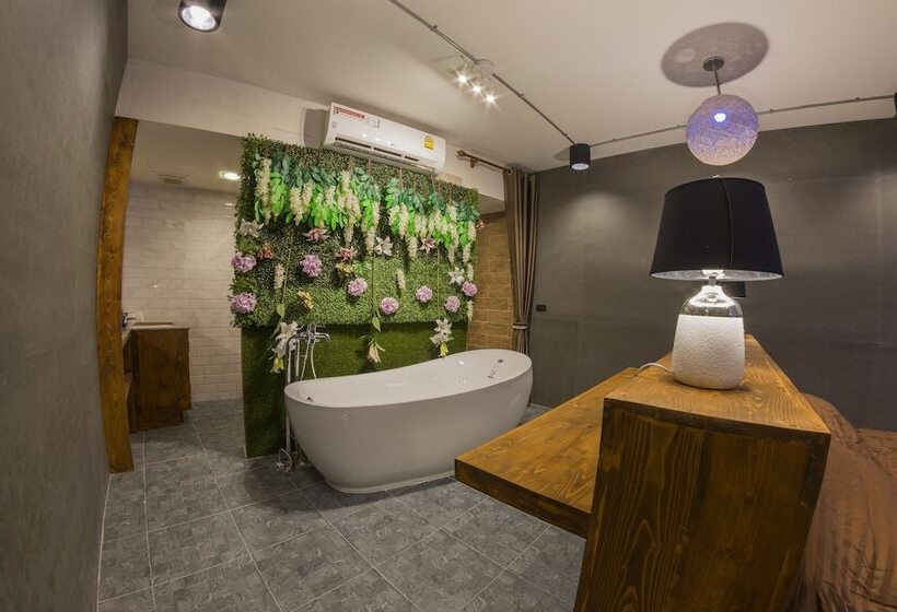 Maximum Luxury Apartment