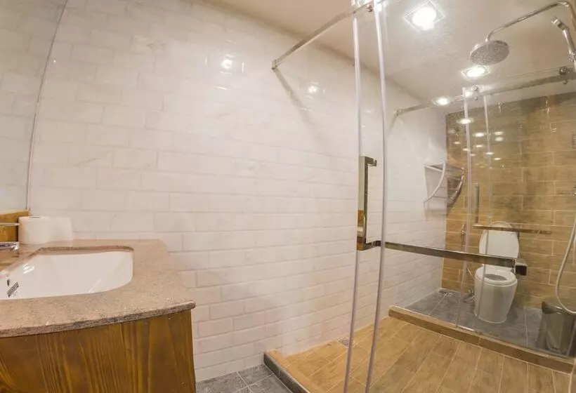 Maximum Luxury Apartment