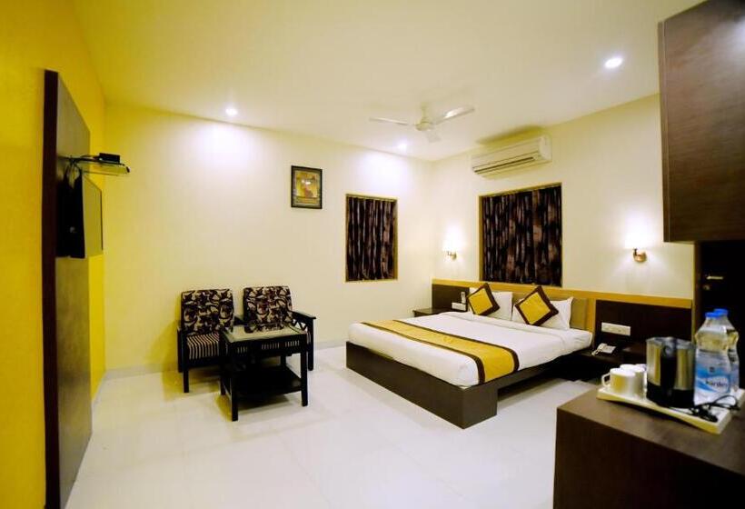 Palette Resorts  Carnival Resort