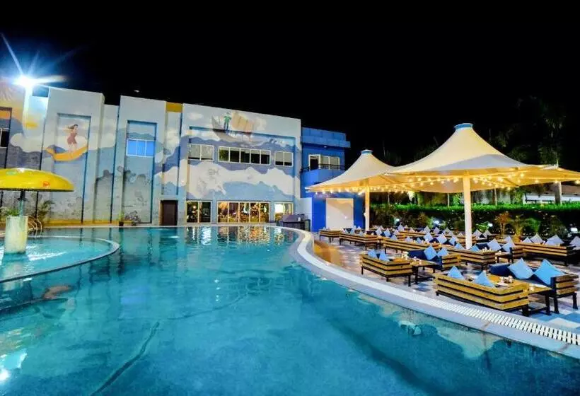 Palette Resorts  Carnival Resort