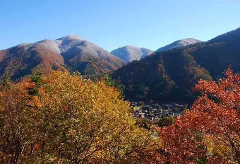 Majatalo Guesthouse Anthut