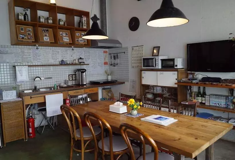 Majatalo Guesthouse Anthut