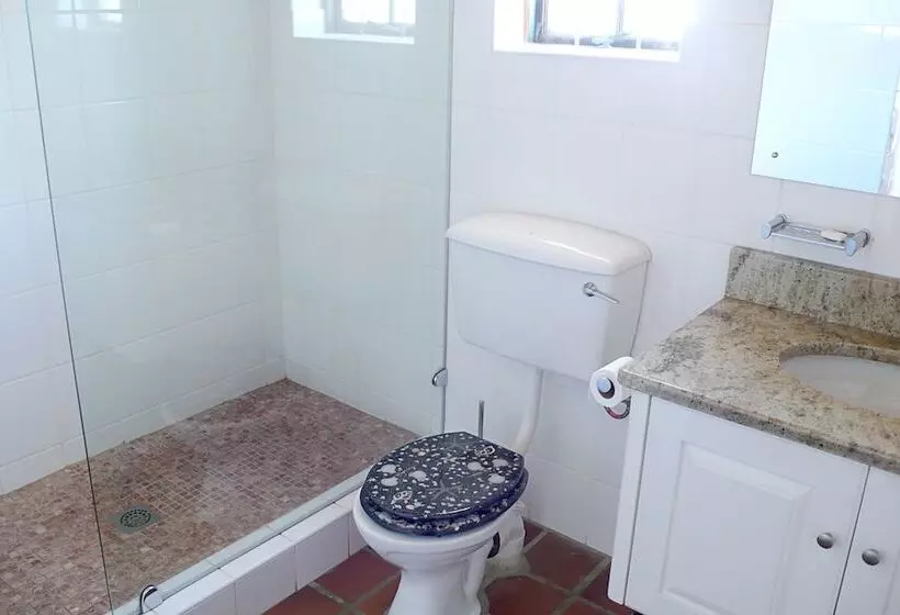 Hotelli Arniston Seaside Cottages