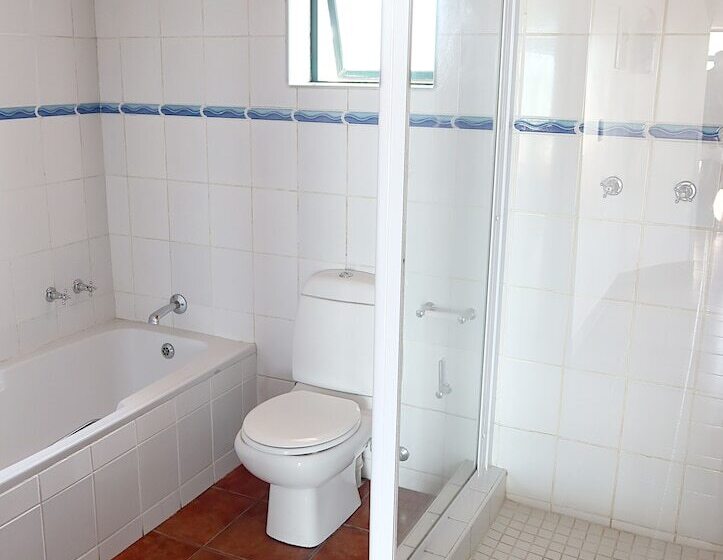 فندق Arniston Seaside Cottages