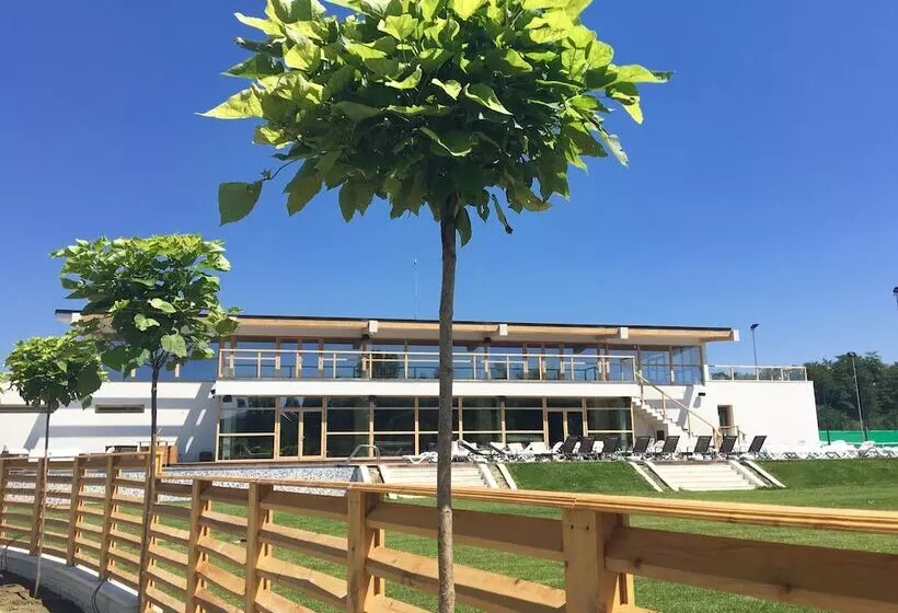 Hotelli Forest Retreat&spa