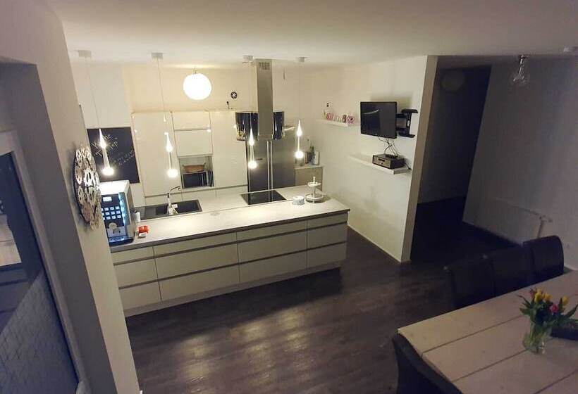 膳宿费 Gutunterdachgebracht