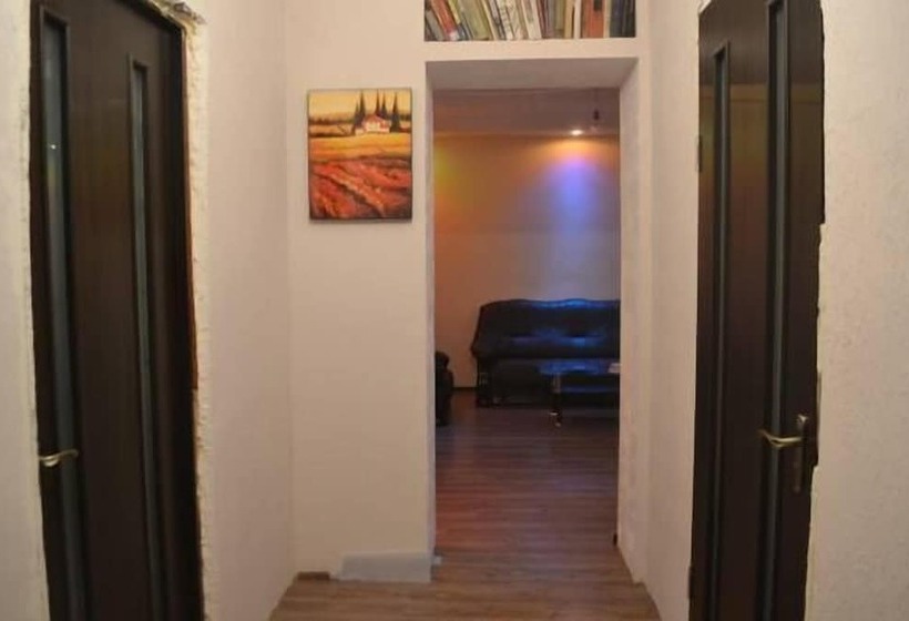 Pension Lori Travel Guest House