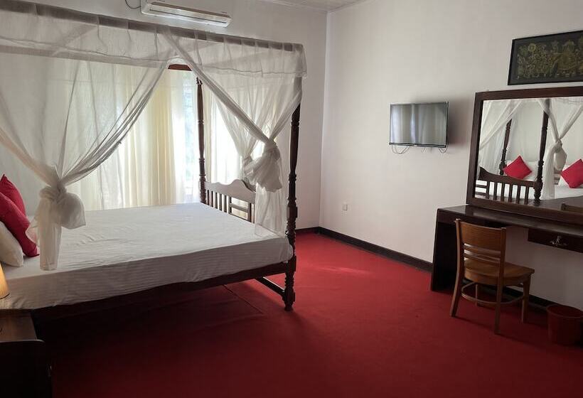 بنسيون Siloonaa Garden Villa