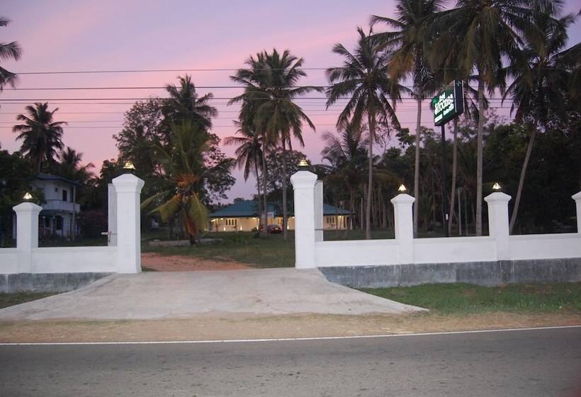 펜션 Siloonaa Garden Villa