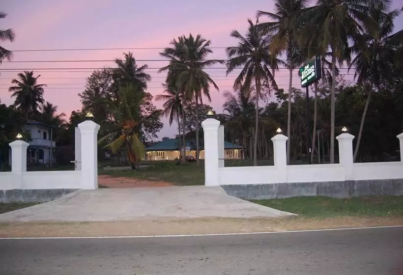 Majatalo Siloonaa Garden Villa