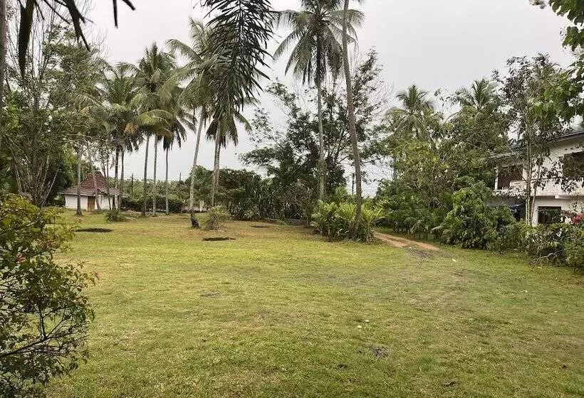 Majatalo Siloonaa Garden Villa