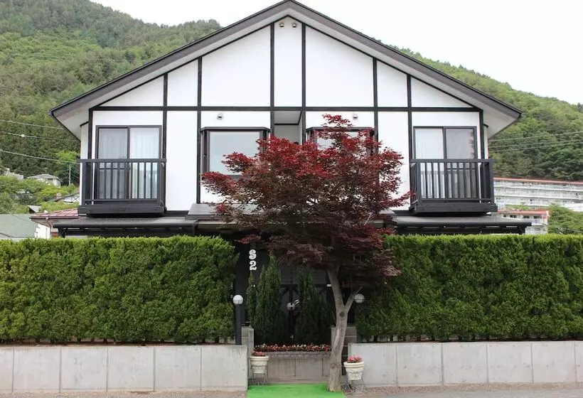 Hotelli Villa Ururun Kawaguchiko