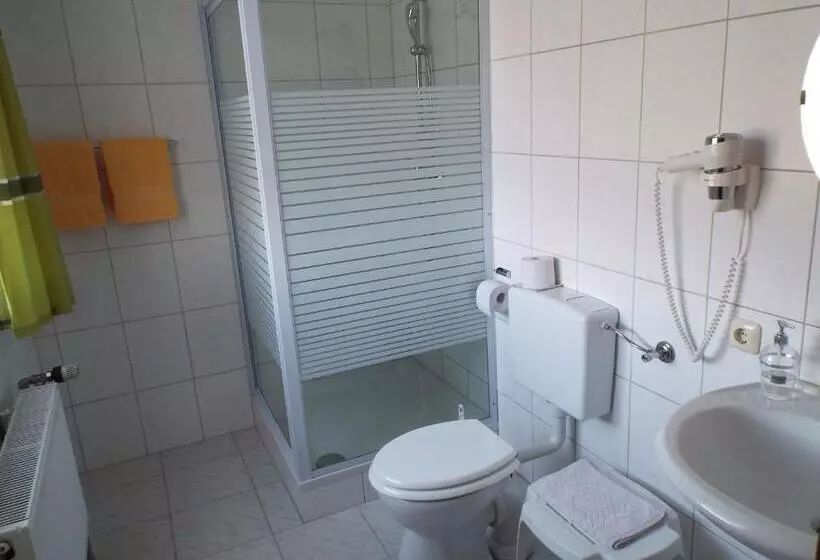 Retkeilymaja Garni Zum Reinhardswald