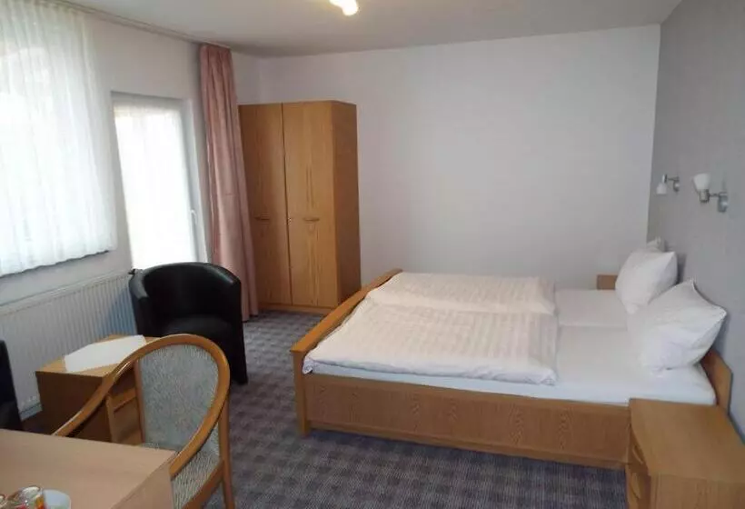 Retkeilymaja Garni Zum Reinhardswald