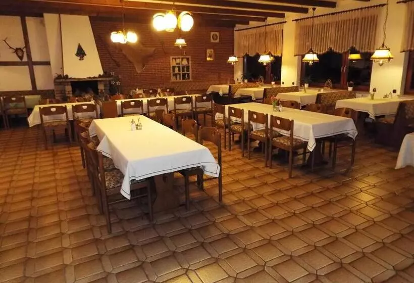 Retkeilymaja Garni Zum Reinhardswald