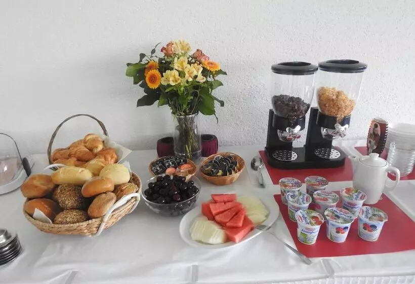 Retkeilymaja Garni Zum Reinhardswald