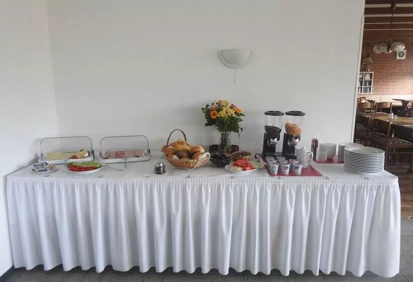 Retkeilymaja Garni Zum Reinhardswald