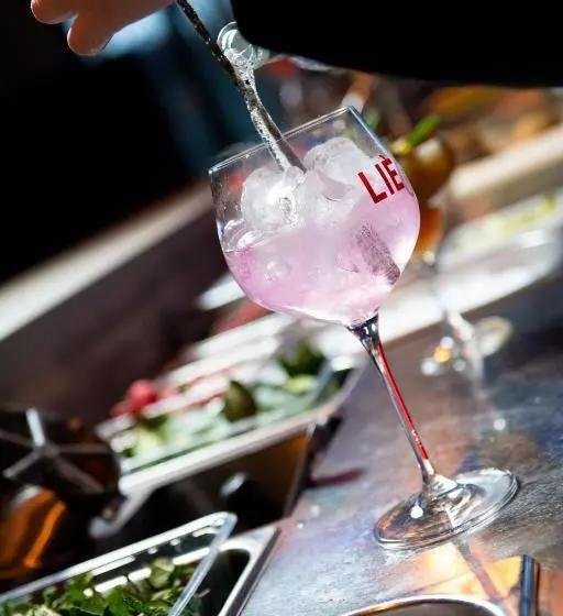 Hotelli Hôtel De La Tour