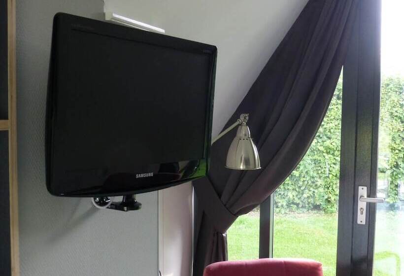 Отель Huisjes Oosterleek