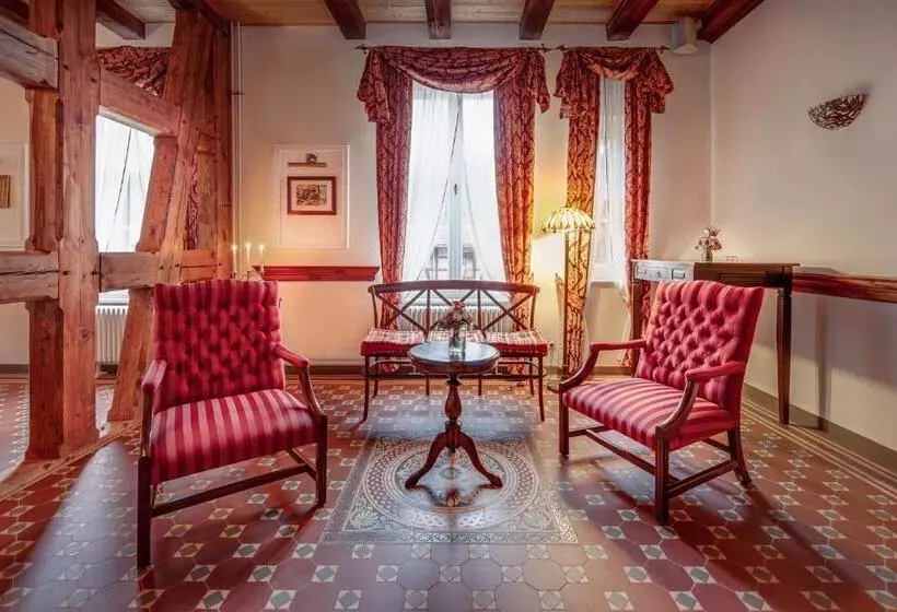 Hotelli Jagdschloss Waldsee