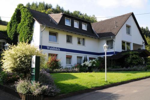 هتل Pension Waldblick Garni