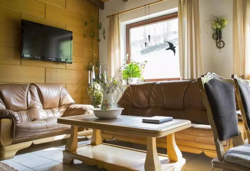 Hotelli Pension Waldblick Garni