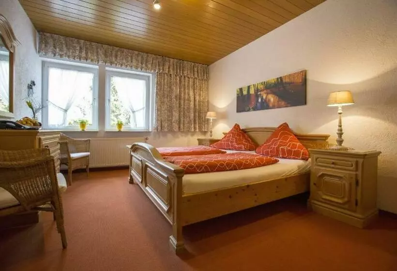 Hotelli Pension Waldblick Garni