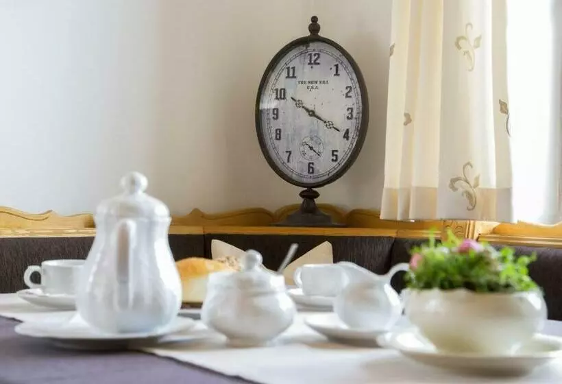 Hotelli Pension Waldblick Garni