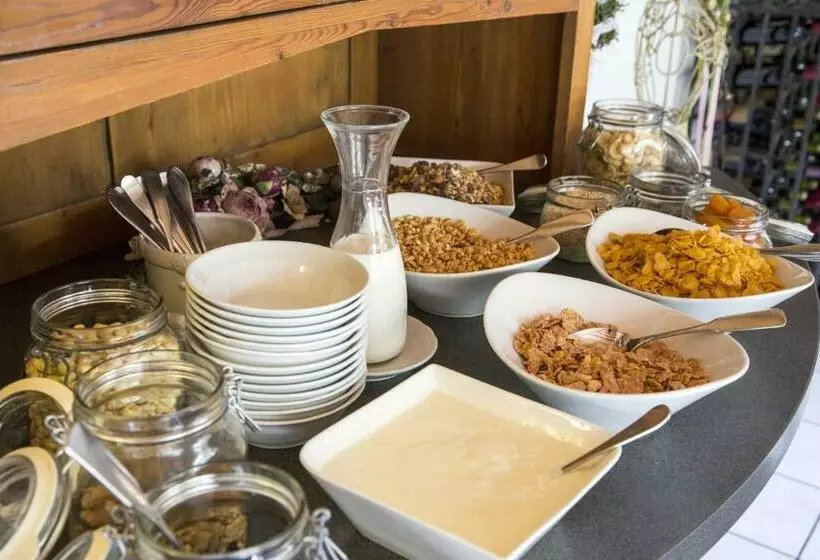 Hotelli Pension Waldblick Garni