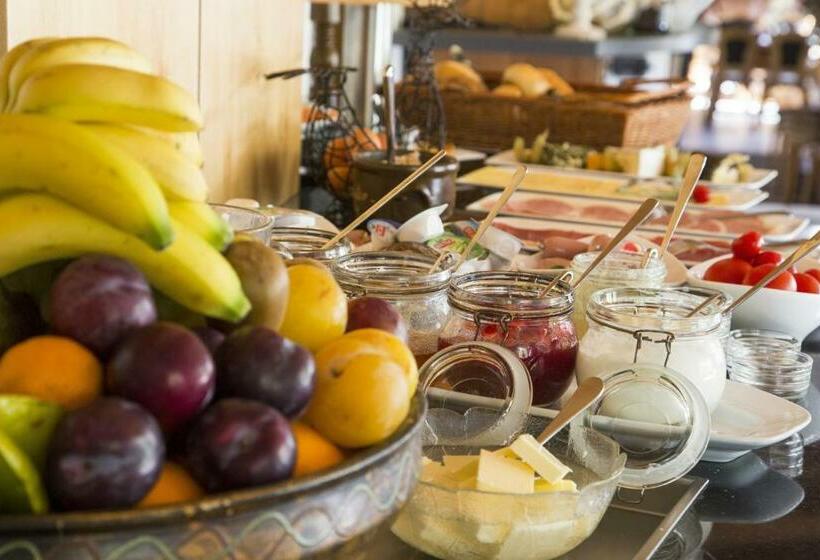 هتل Pension Waldblick Garni