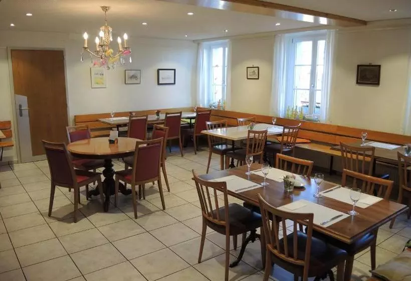 Hotelli Restaurant Alpenblick