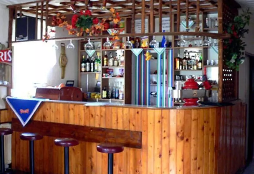 Motel Pod Stromíšom