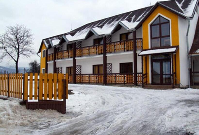 Motel Pod Stromíšom