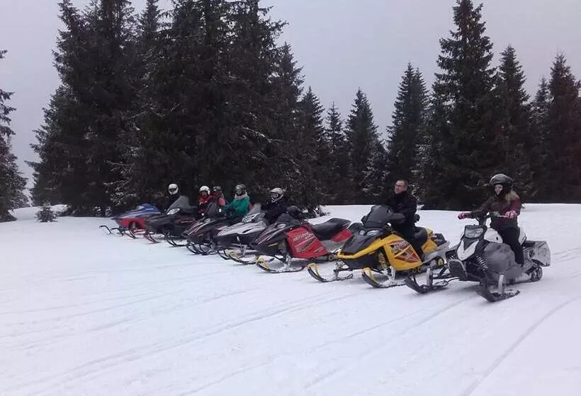 Motel Pod Stromíšom