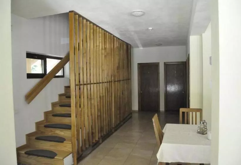 Majatalo Complex Transalpina Lac