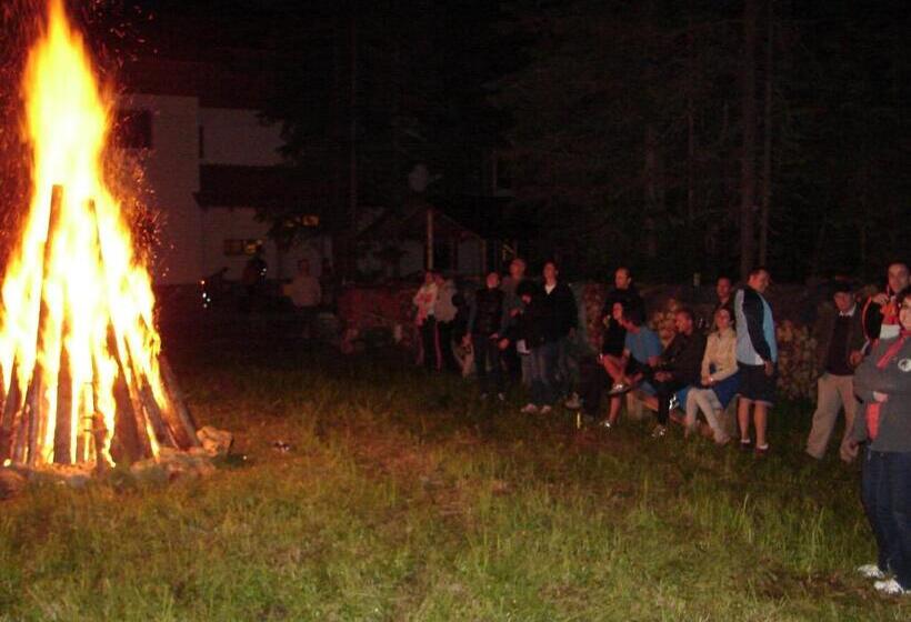 پانسیون Complex Transalpina Lac