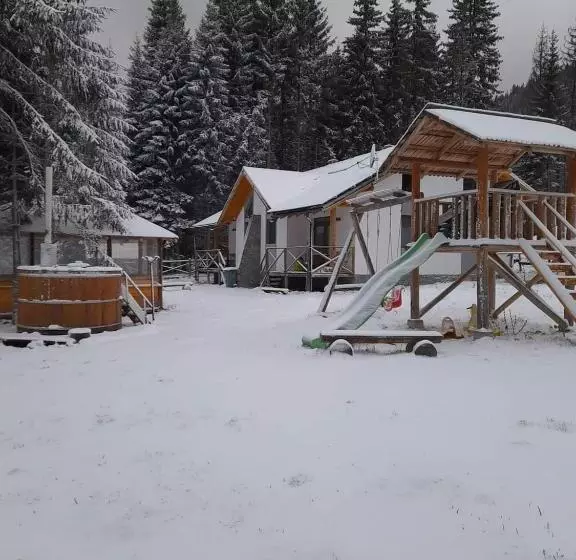 Majatalo Complex Transalpina Lac