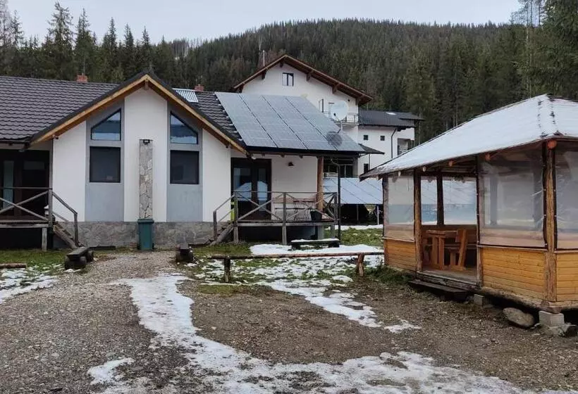 Majatalo Complex Transalpina Lac