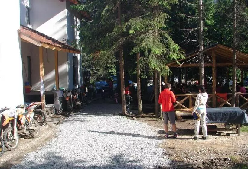 Majatalo Complex Transalpina Lac