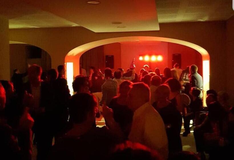 פנסיון Locanda Borgognina