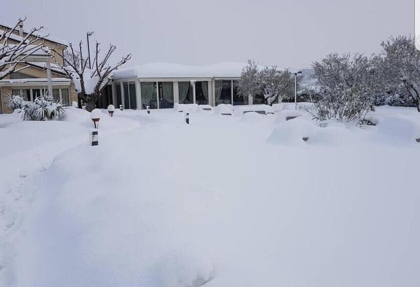 פנסיון Locanda Borgognina