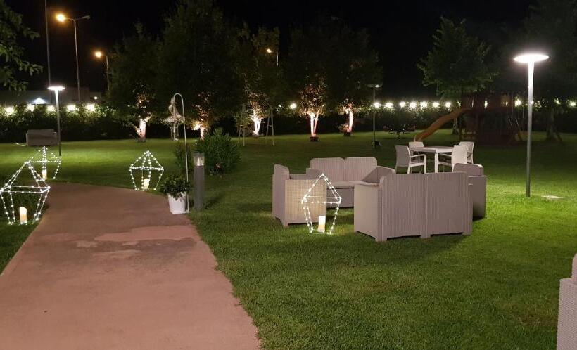 פנסיון Locanda Borgognina