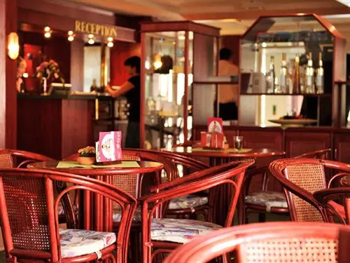 ホテル Airport  Erfurt