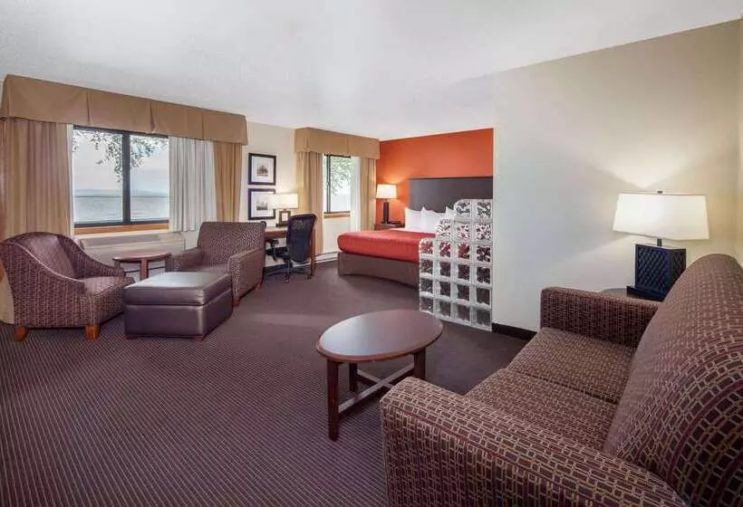 בית מלון כפרי Americinn By Wyndham Ashland