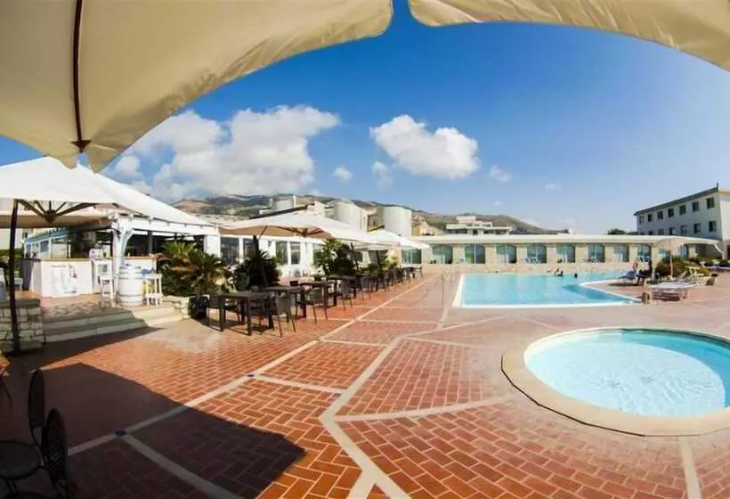 هتل Baia Dei Mulini Resort & Spa