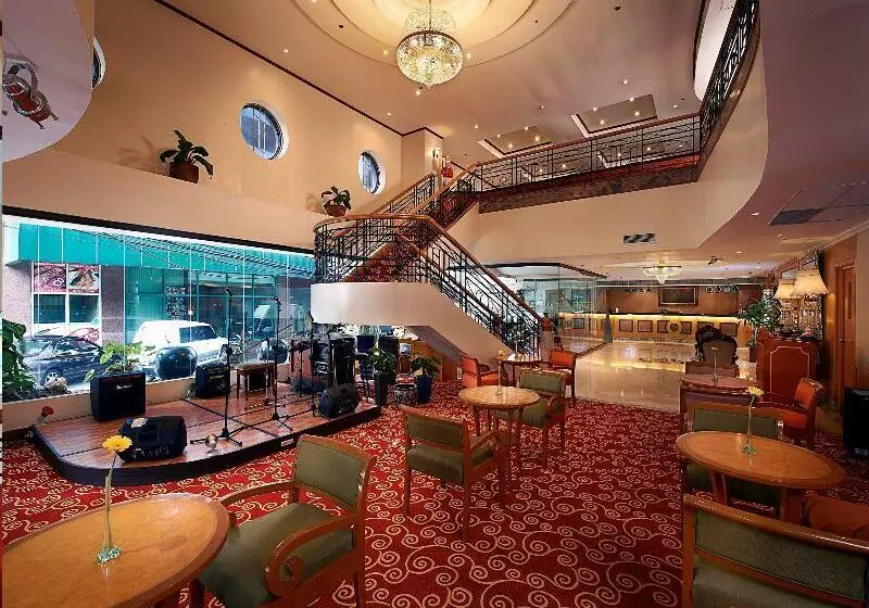 בית מלון כפרי Berjaya Makati