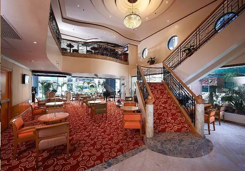 בית מלון כפרי Berjaya Makati